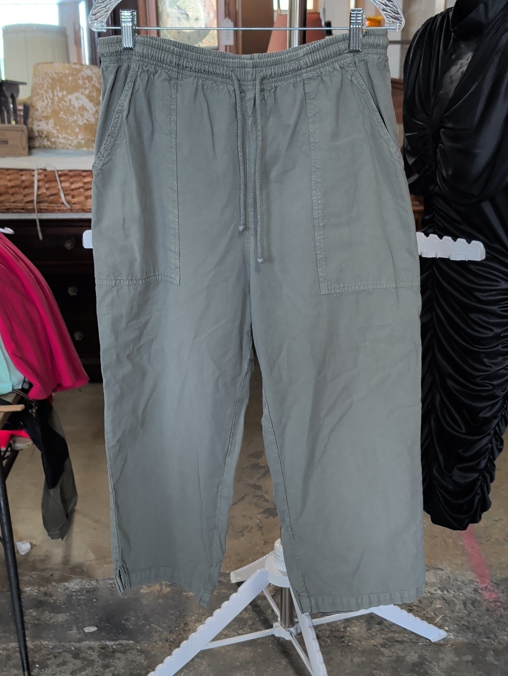Dressbarn Gray Elastic Drawstring Pants
